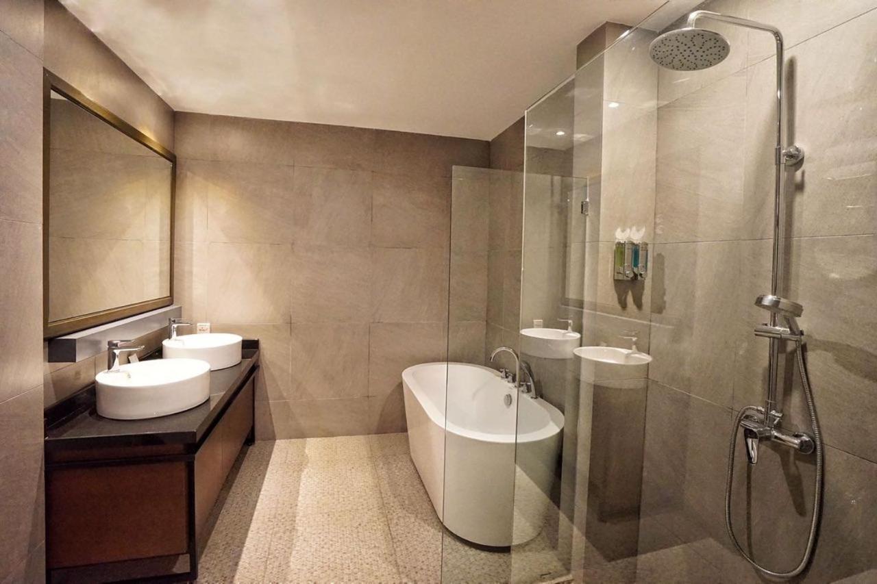 Bedrock Hotel Ipoh Bagian luar foto