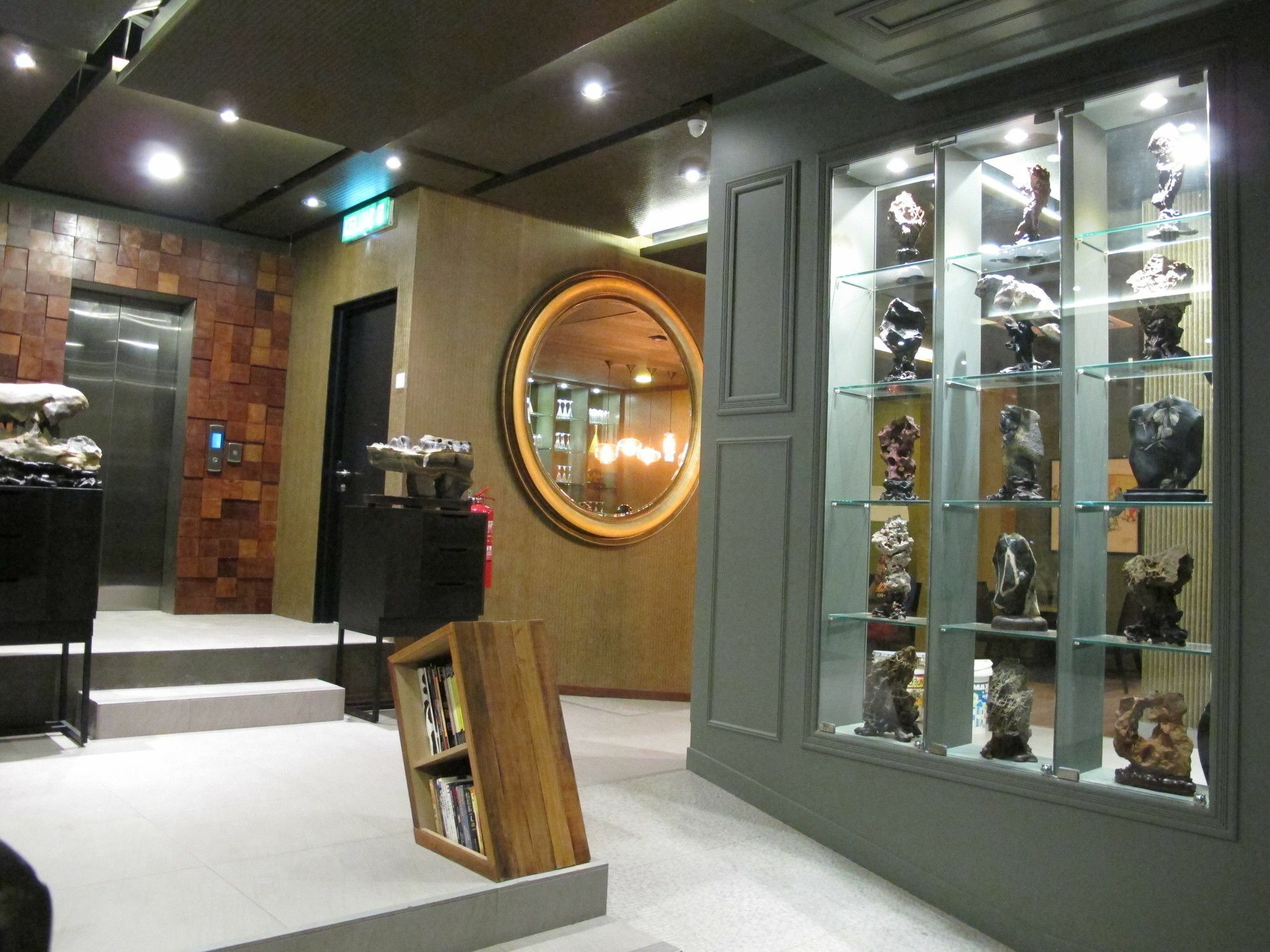 Bedrock Hotel Ipoh Bagian luar foto