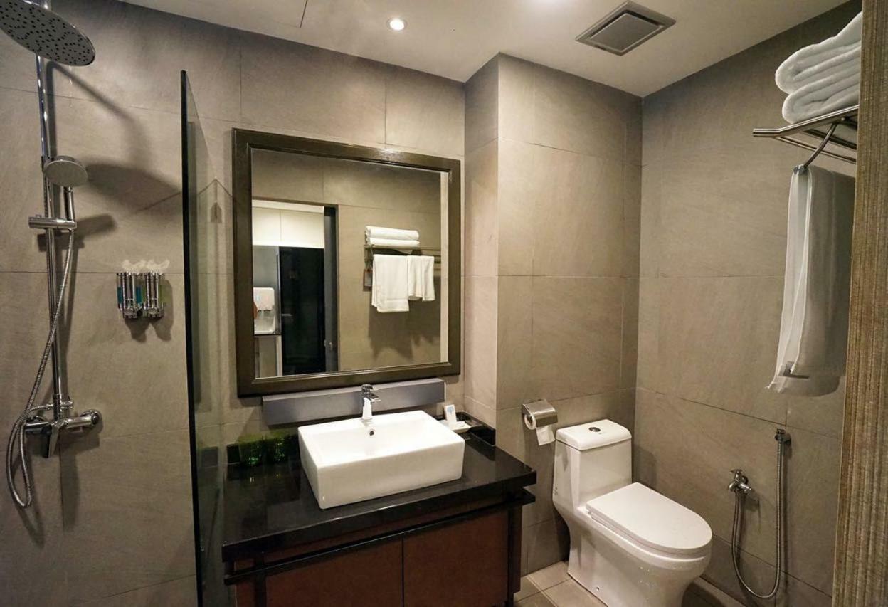 Bedrock Hotel Ipoh Bagian luar foto